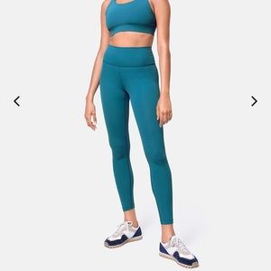 NWT Outdoor Voices - LightForm Legging - M - Gulf